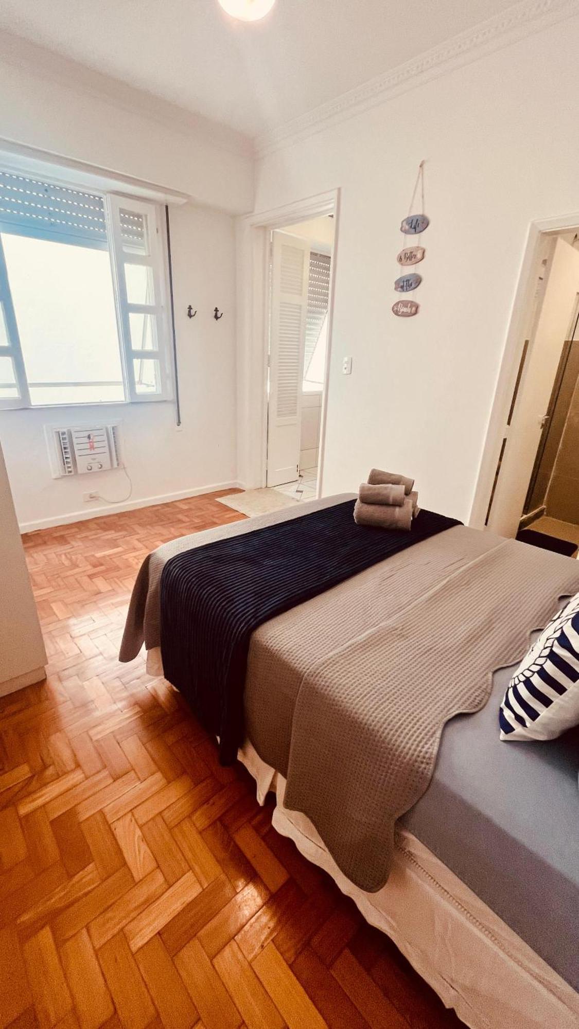 Riosouth Quase Pe Na Areia 50m Localizacao Copacabana Espacoso