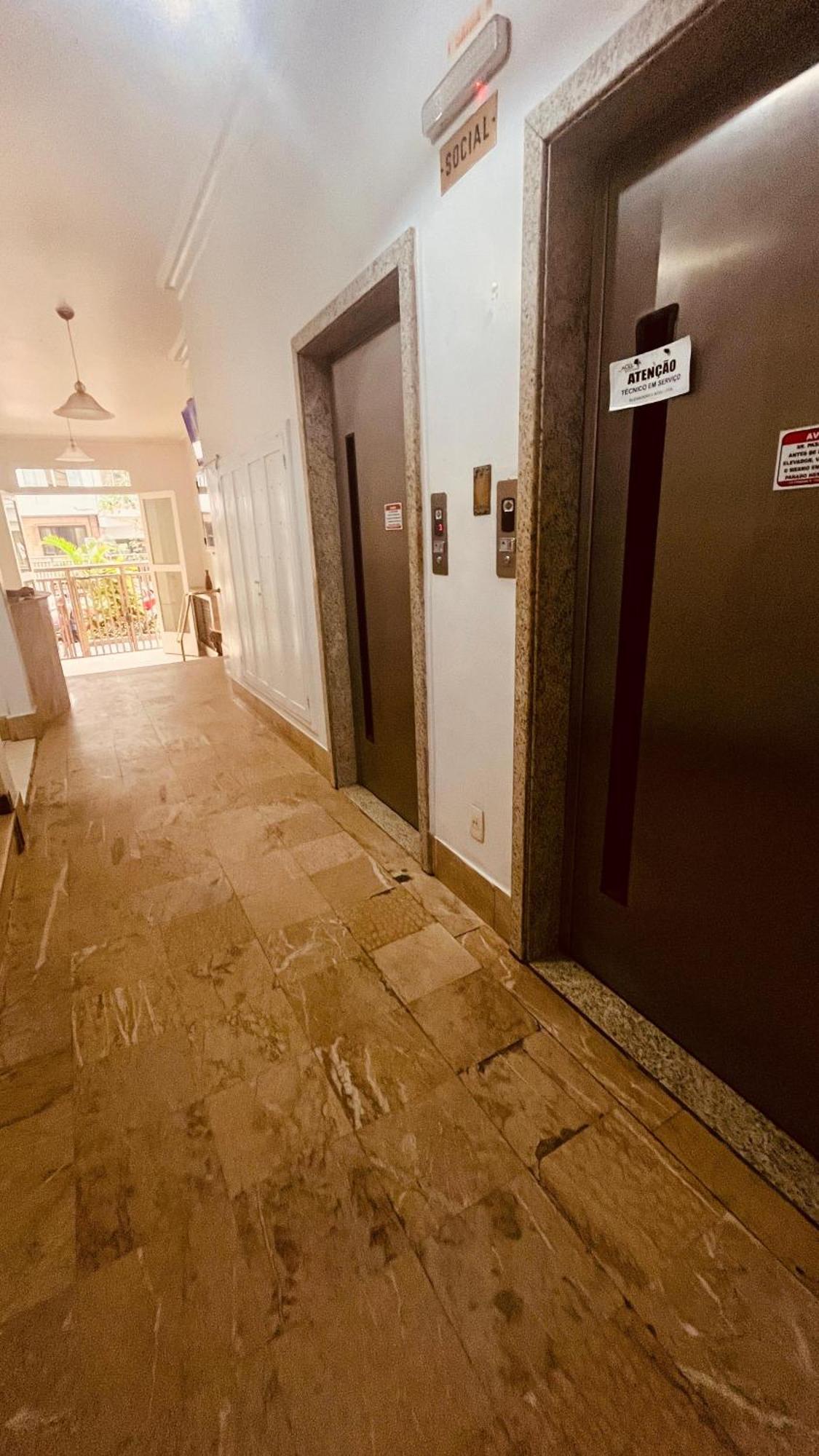 Apartamento Riosouth Quase Pe Na Areia 50m Localizacao Copacabana Espacoso *
